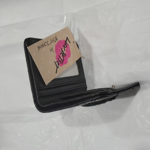 Betsey Johnson black quilted glitter trimmed fuzzy heart LBMoney bifold wallet - Picture 8 of 11